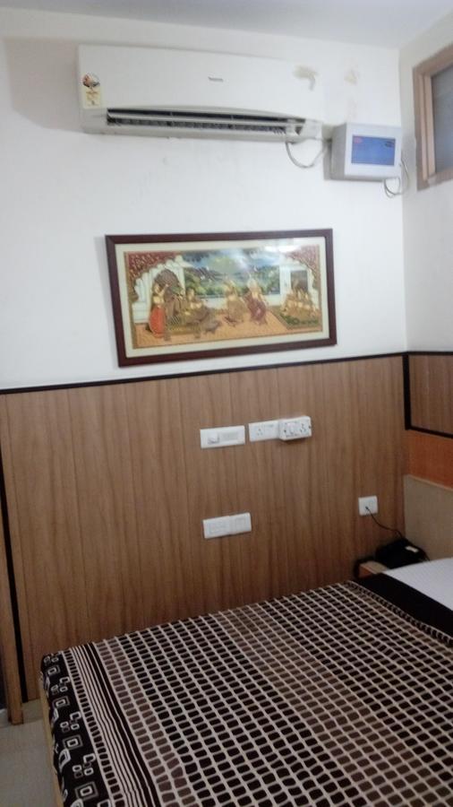 Hotel Desire Hisār Exterior foto